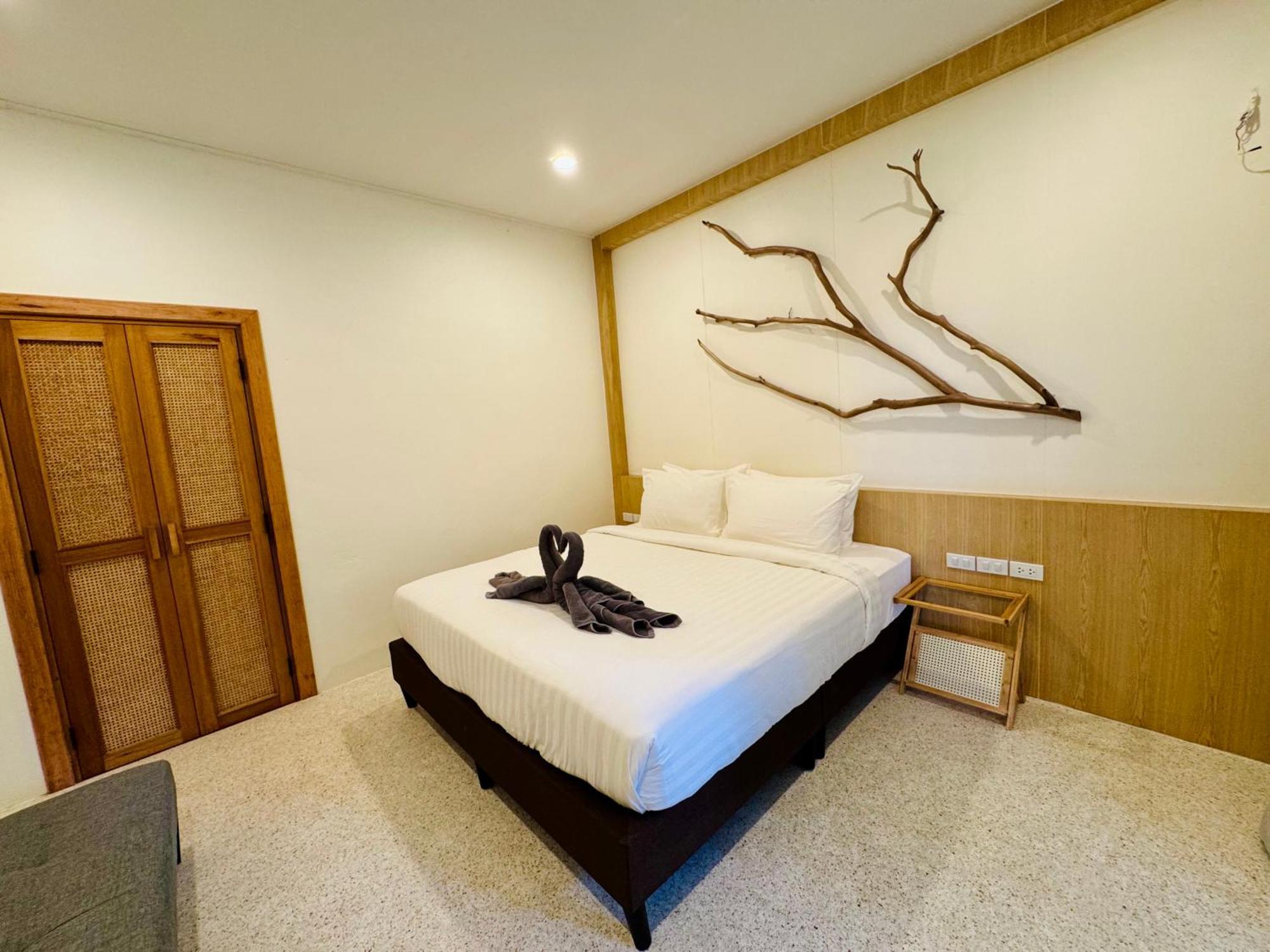 Sunny Cove Beach Resort Koh Phayam Ranong Exteriör bild