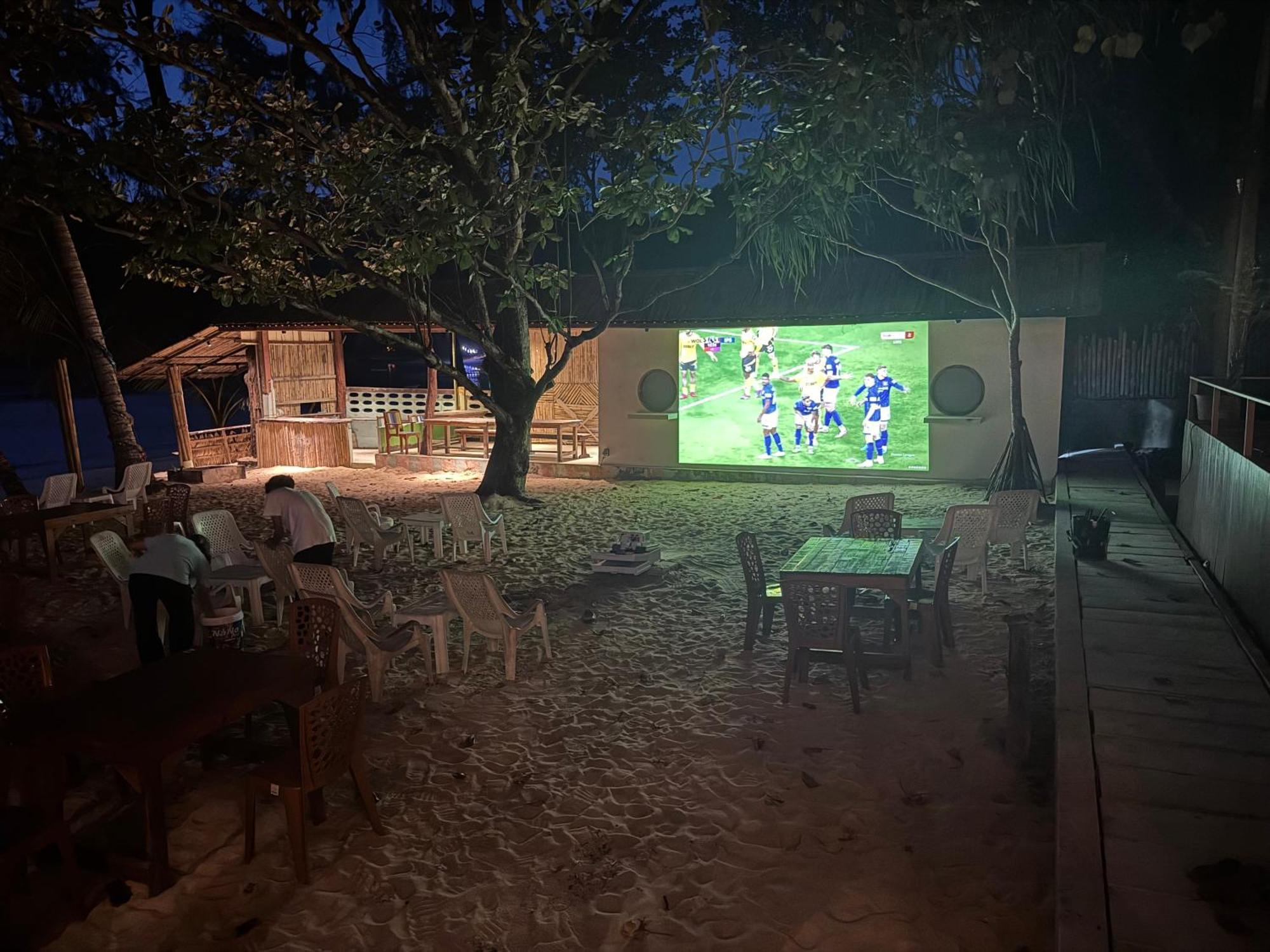 Sunny Cove Beach Resort Koh Phayam Ranong Exteriör bild