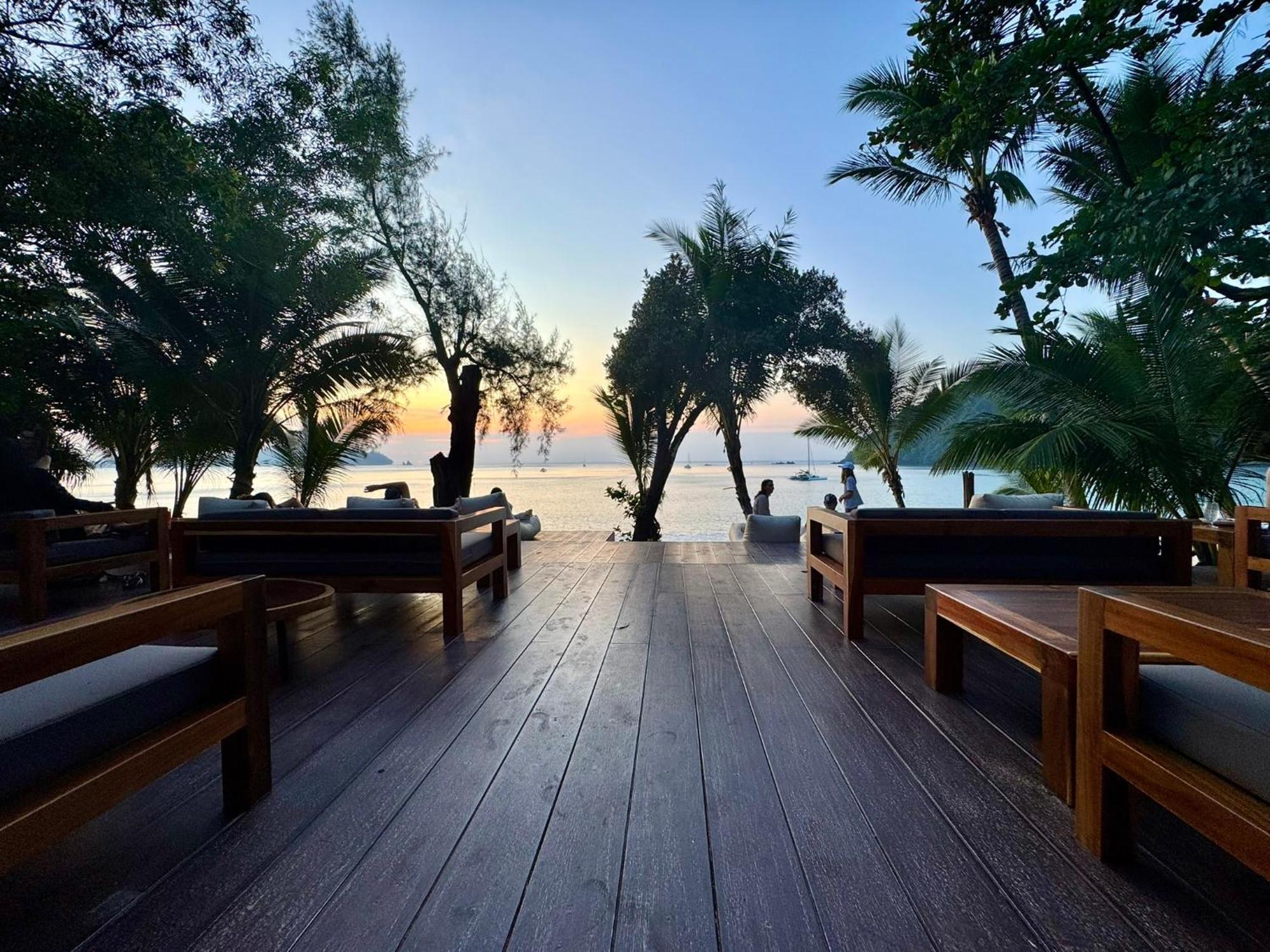 Sunny Cove Beach Resort Koh Phayam Ranong Exteriör bild
