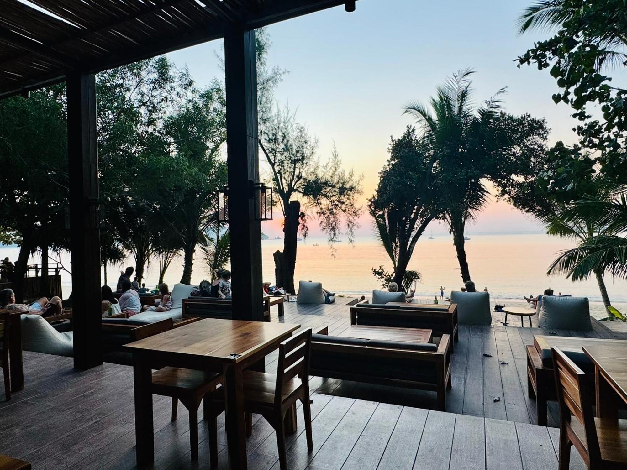 Sunny Cove Beach Resort Koh Phayam Ranong Exteriör bild